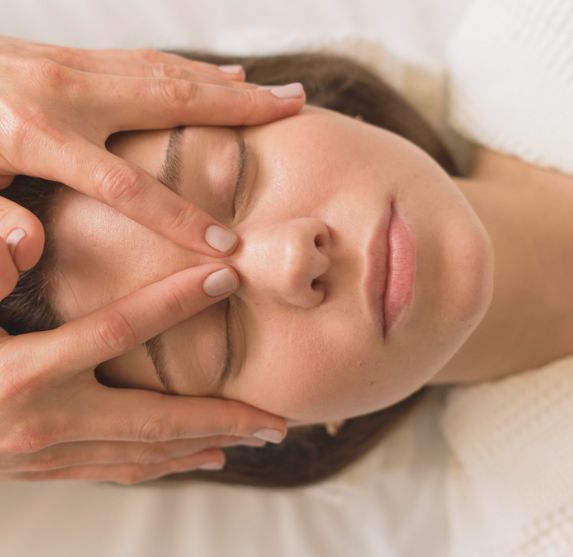 Tratamiento Masajes Faciales Clinica Integral