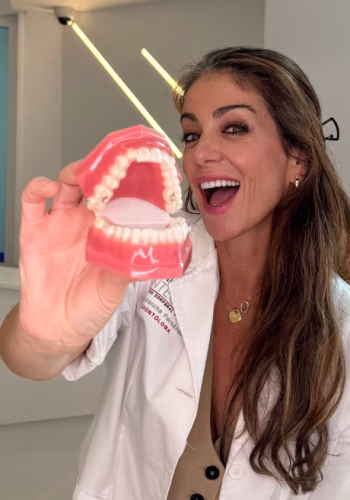 Arantxa Fernandez Equipo Clinica Integral 03